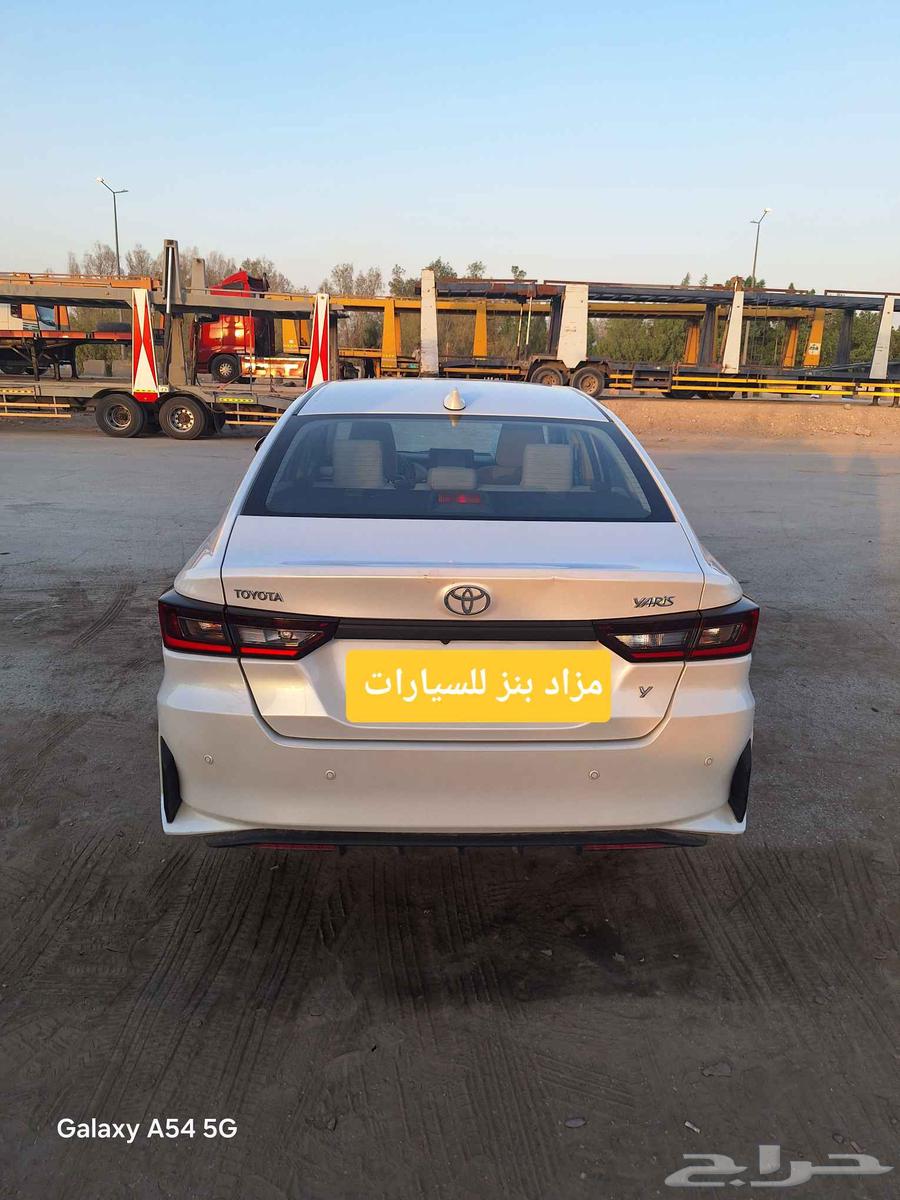 تويوتا يارس مصدوم 202463699263534083114