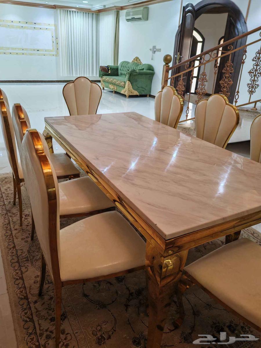 Dining table with 8 chairs, marble, semi-new, all chairs in new condition63751860053506113