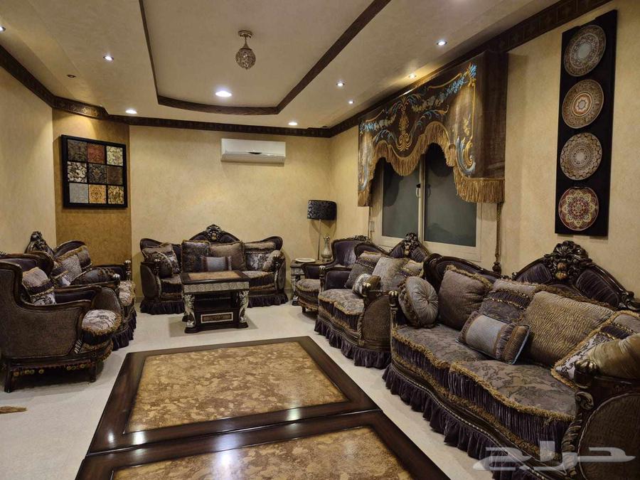 طقم كنب مجلس مع 6 طاولات ومدخل واريكة للبيع63759724854657110