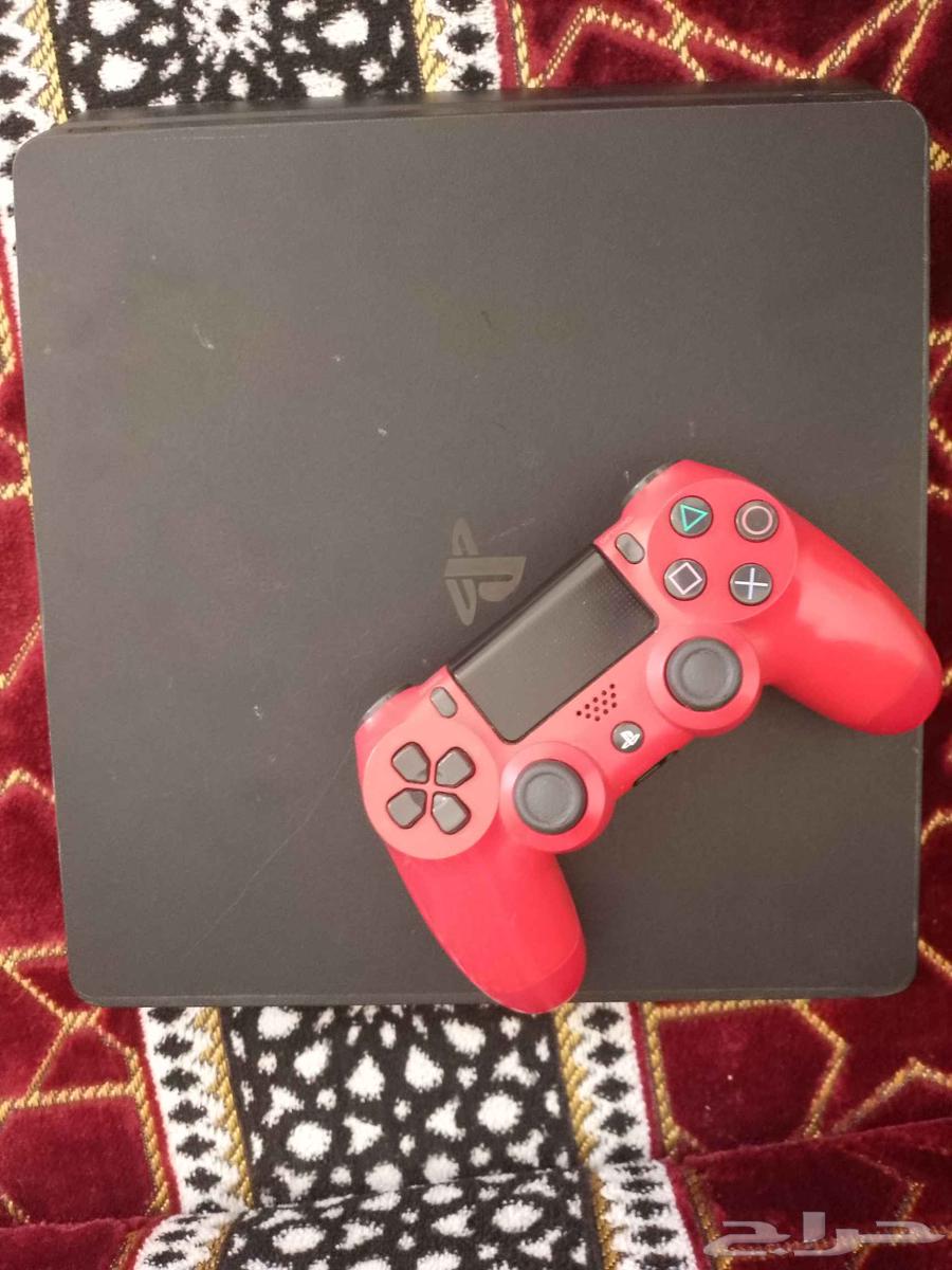 Sony 4 semi-new with FIFA23 disc, red controller and its cables63755590015619111