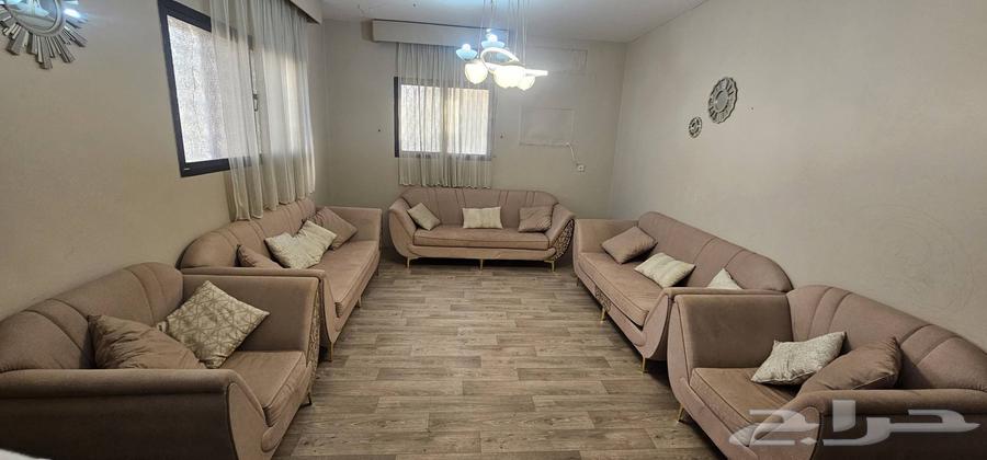 طقم كنب موديرن مستعمل للبيع63758624716291113