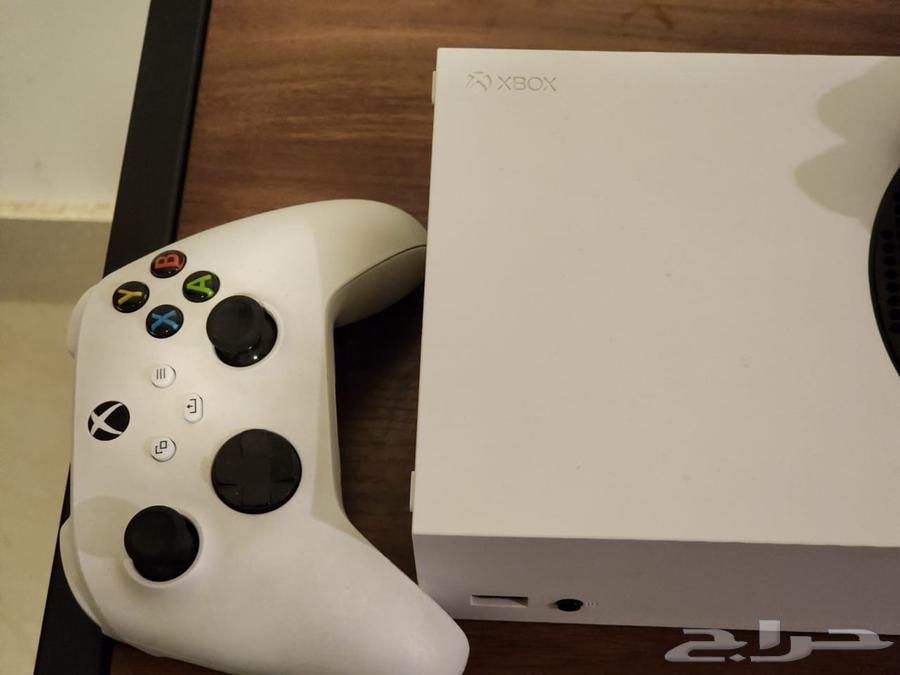 Xbox S Series (Less Used) Almost New Condition.63772534098690113