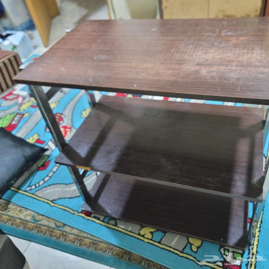 Three-shelf wooden table with stainless steel frame in excellent condition63703325640193112