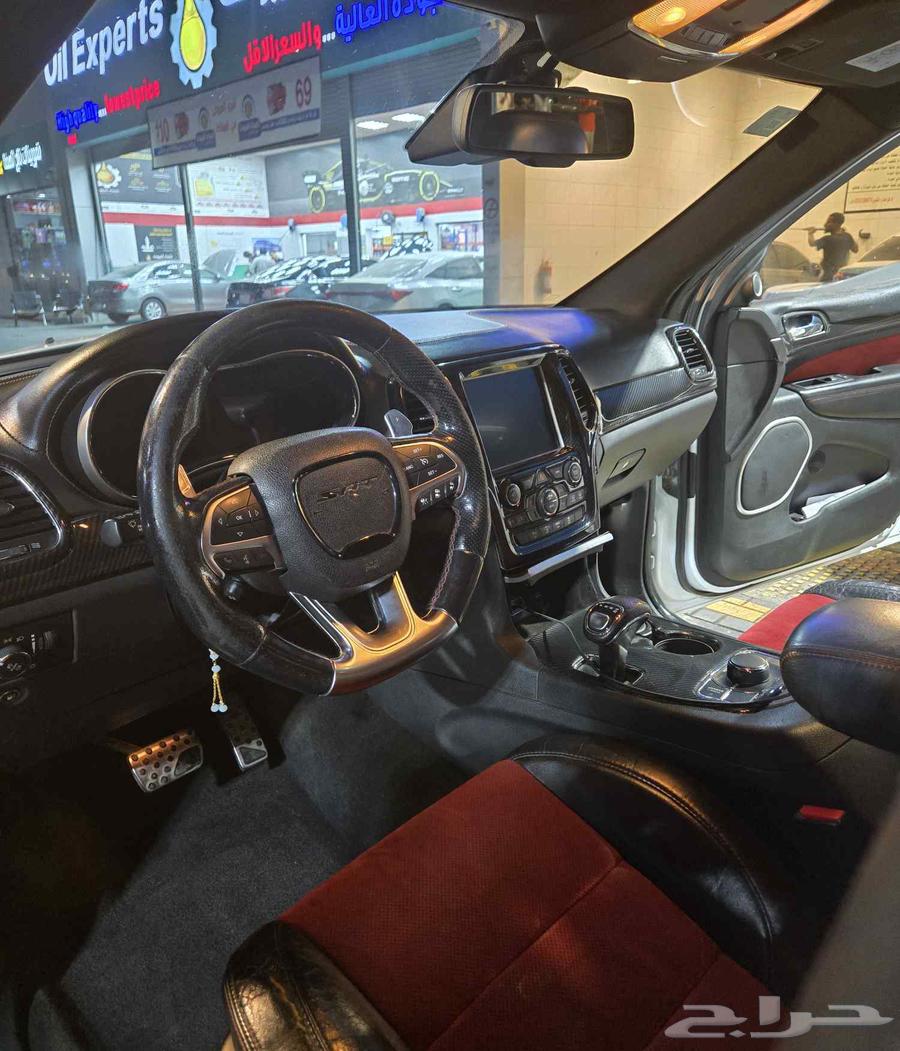 جراند شيروكي SRT63671289234306114