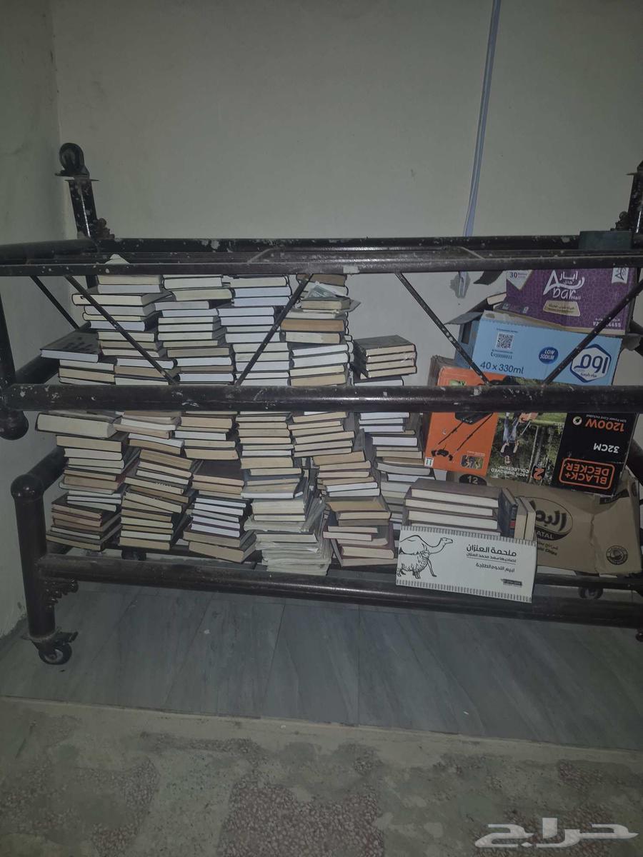 كتب للبيع الكتاب الواحد 2 ريال63771689881219110