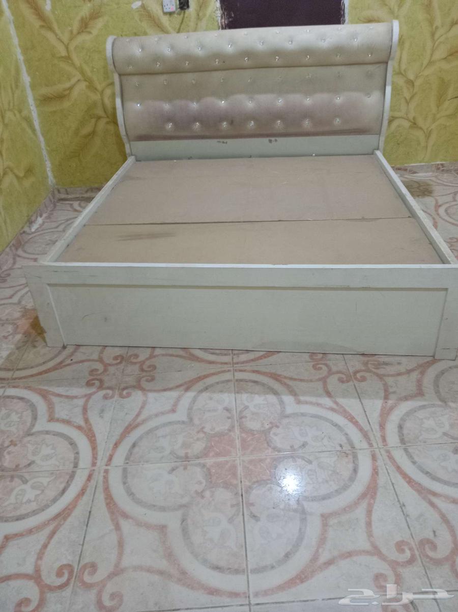 Bed without mattress, behind Al-Othaim63772116667394110