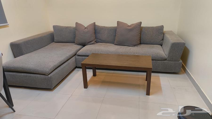 Corner sofa and dining table63762886215809110