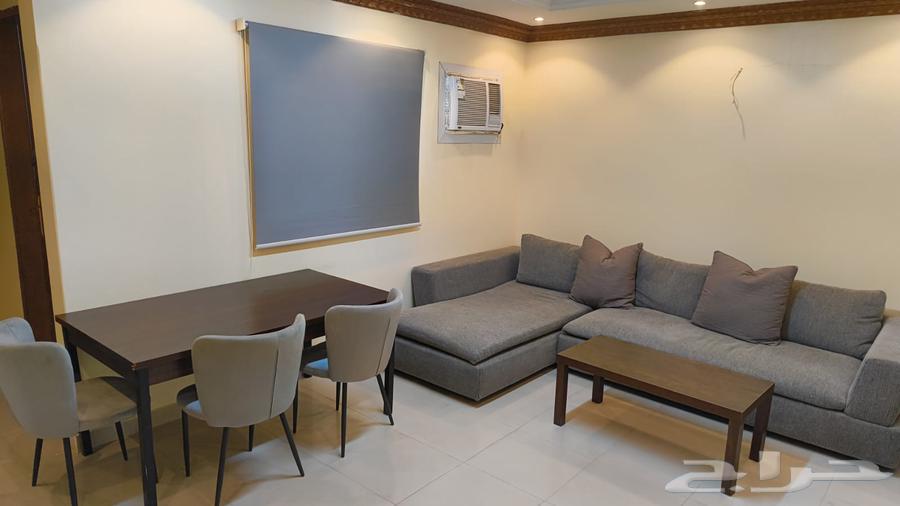 Corner sofa and dining table63762886215809113