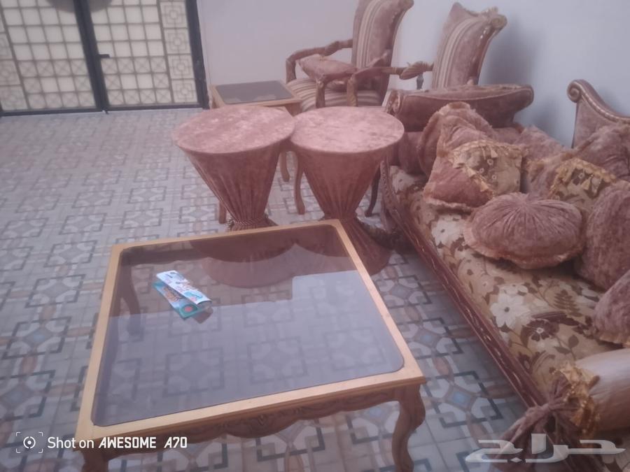 مجلس نظيف للبيع على السوم63750815969026112