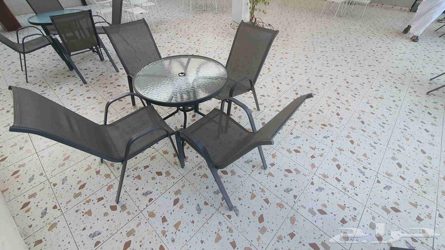 Tables and Chairs63770116598786111