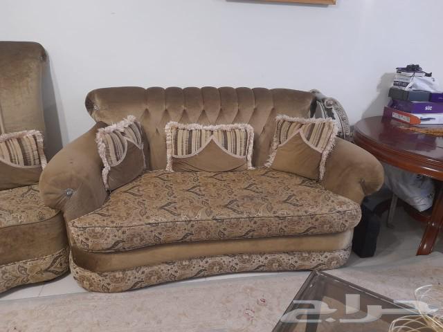 كنب ممتاز بحاله جيده جدا63772933026563113