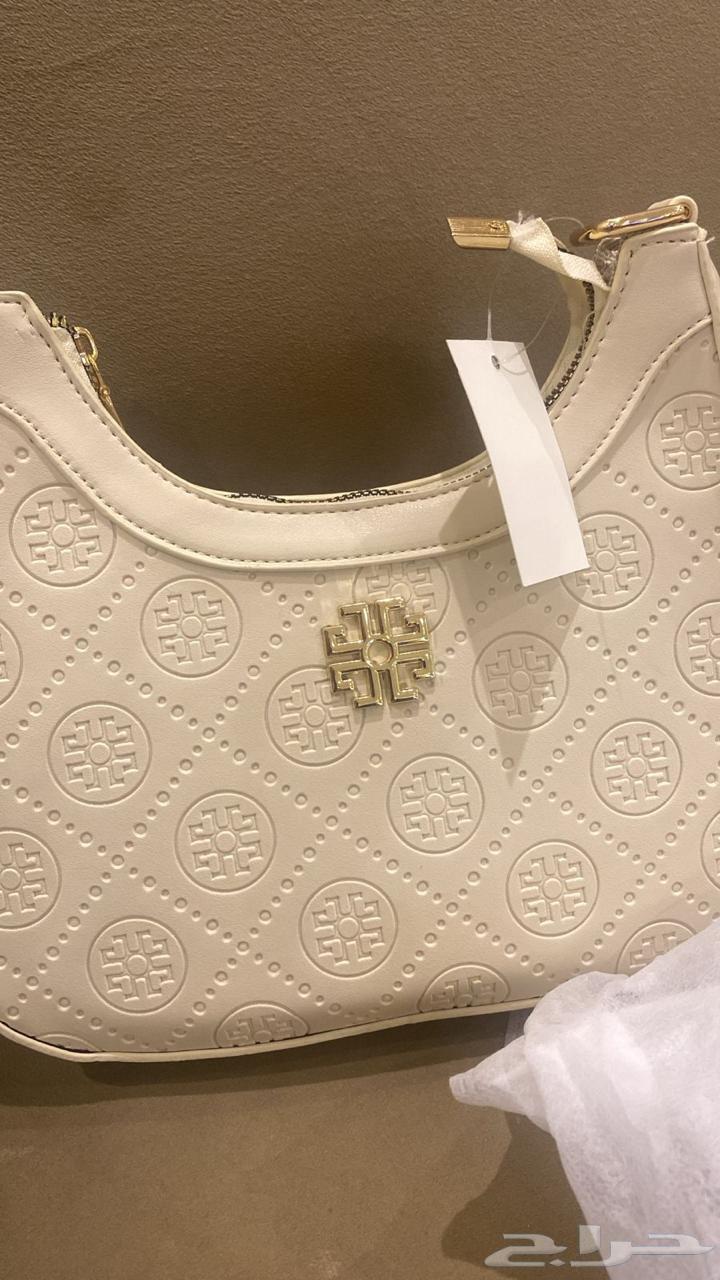 The bag is 100, whoever wants to buy should call the number63762584564354114