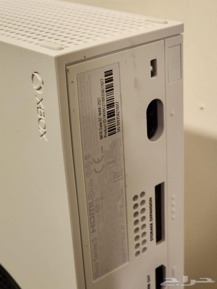 Xbox S Series (Less Used) Almost New Condition.63772534098690114
