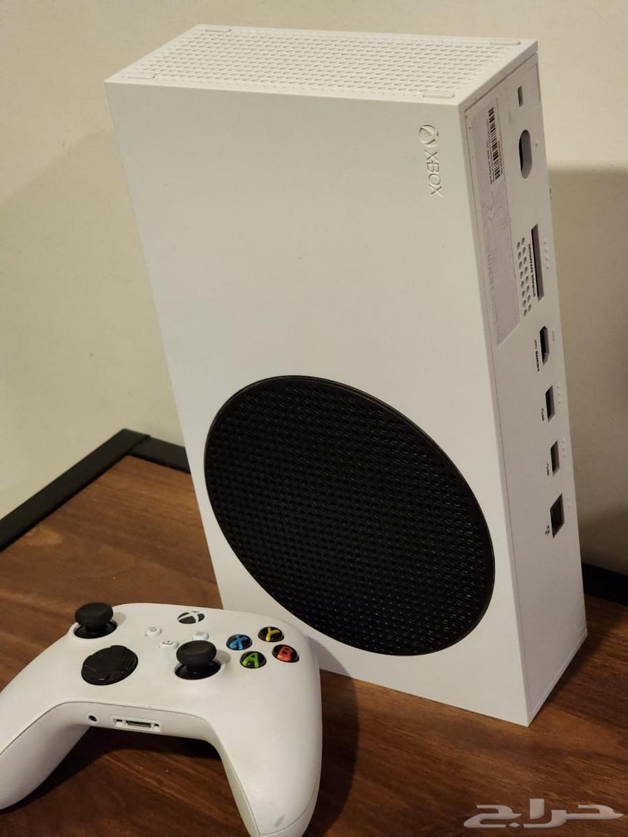 Xbox S Series (Less Used) Almost New Condition.63772534098690110