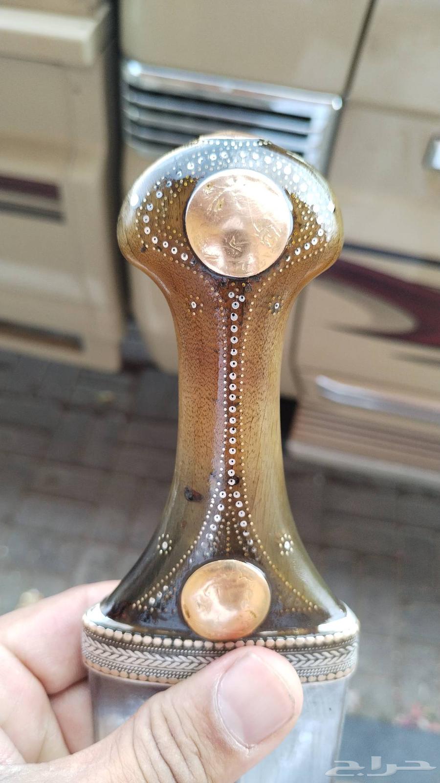Old conditioned third 14 cube giraffe side.63782294230019110