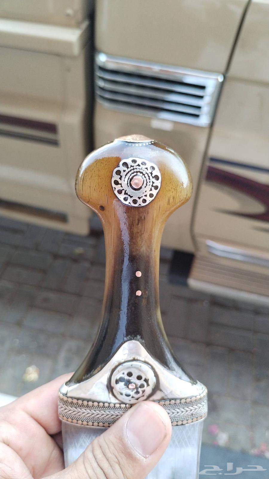 Old conditioned third 14 cube giraffe side.63782294230019111