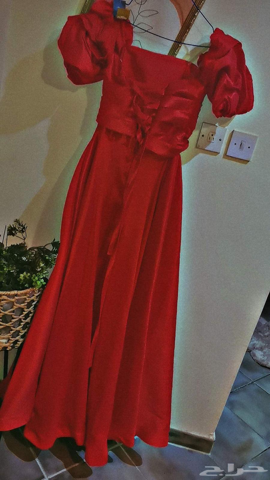 Dresses for sale, red with size M and the second one size 863777316514306114