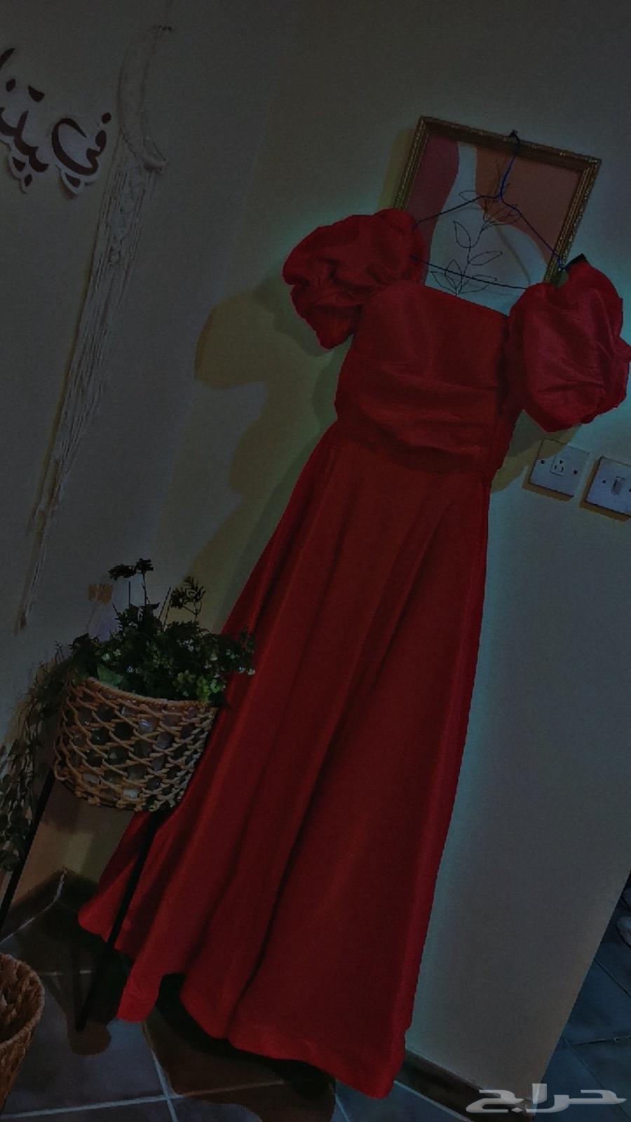 Dresses for sale, red with size M and the second one size 863777316514306110