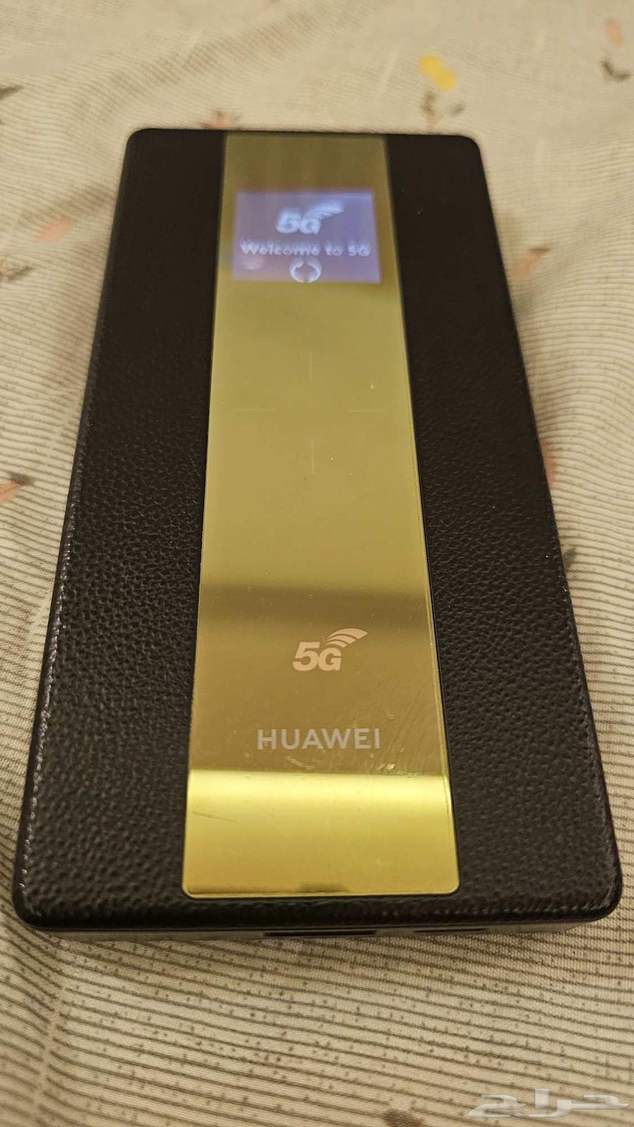 For sale used Huawei 5G mobile router Pro with 8000mAh battery and reverse charging63785351486466113