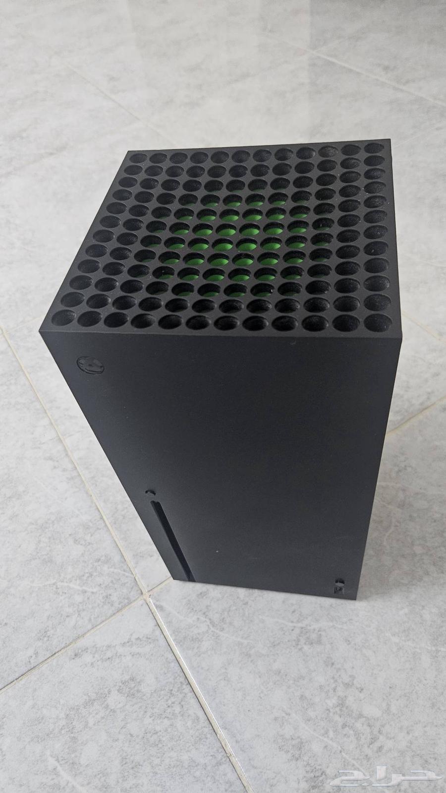 للبيع Xbox series X كرت تخزين 2 تيرا 2بطاريات ليثيوم63783024456066110