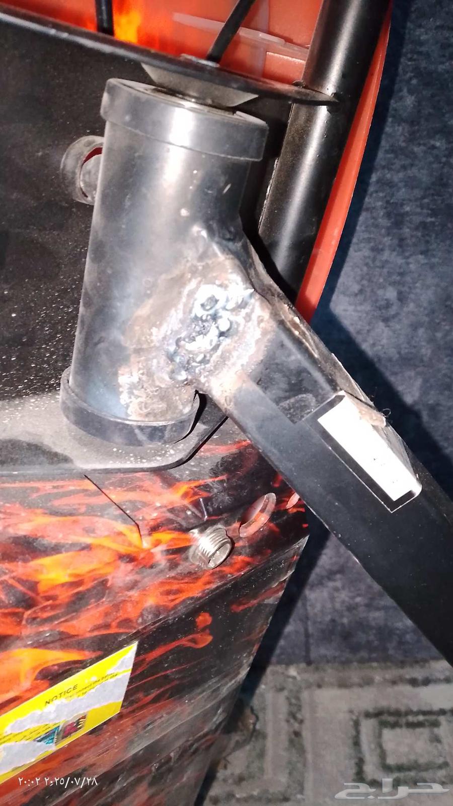 Drift scooter with charger and two keys, but has light soldering63784695678209111