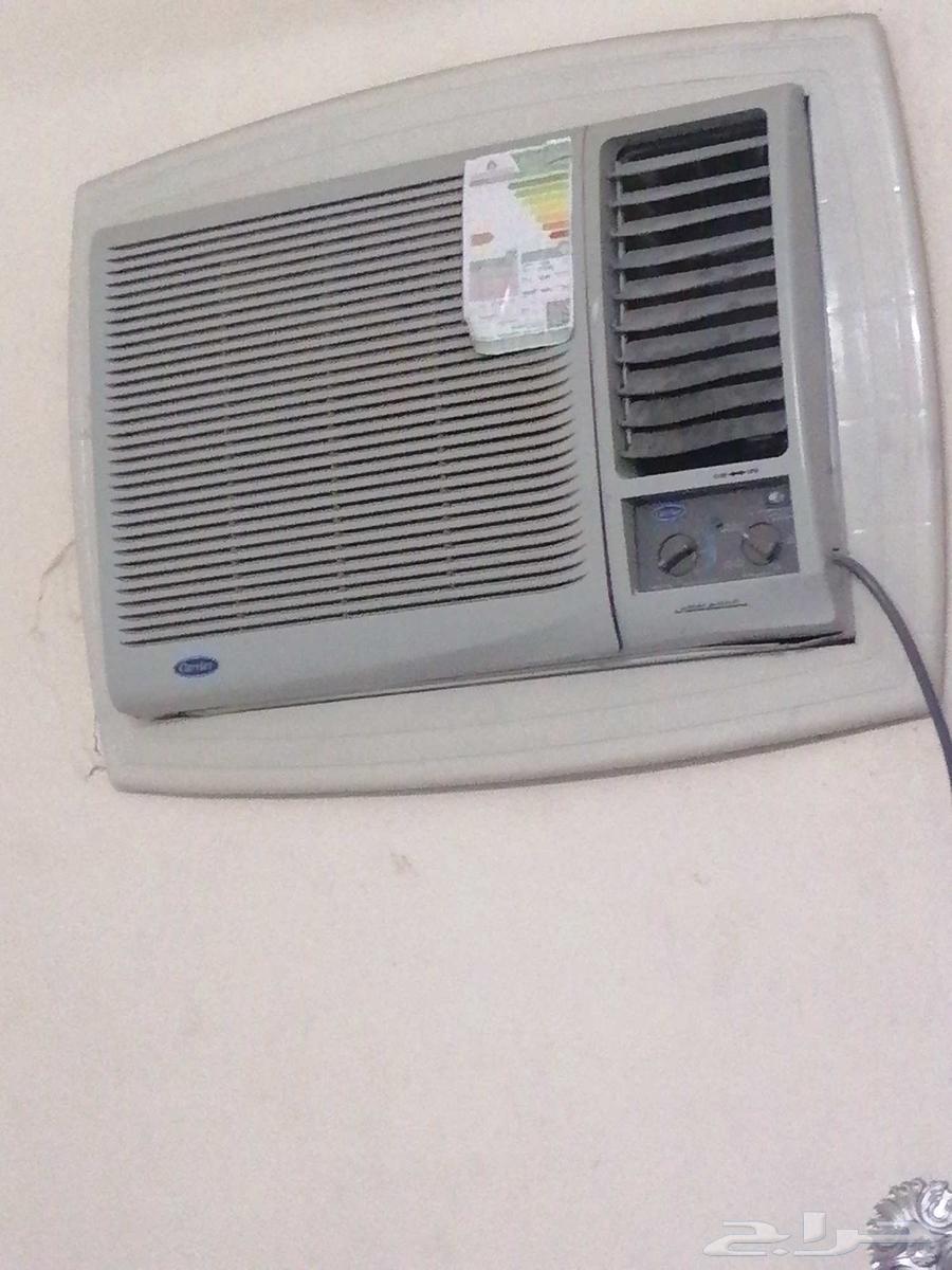 There are 3 energy-saving air conditioners, 18 small bottles, 2 LG and one Carrier63774595262082111