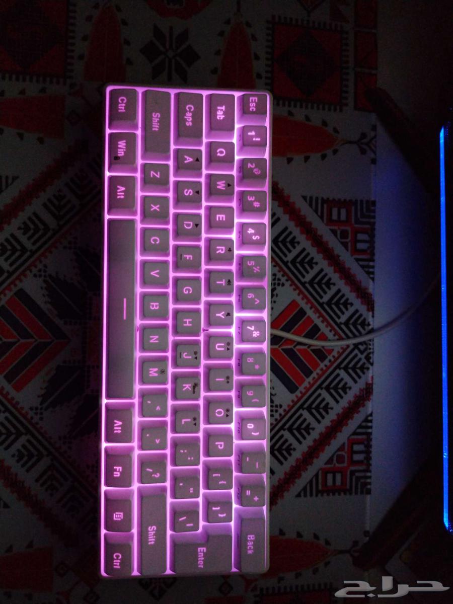 Multi-mode, multi-color gaming keyboard63783166800515112
