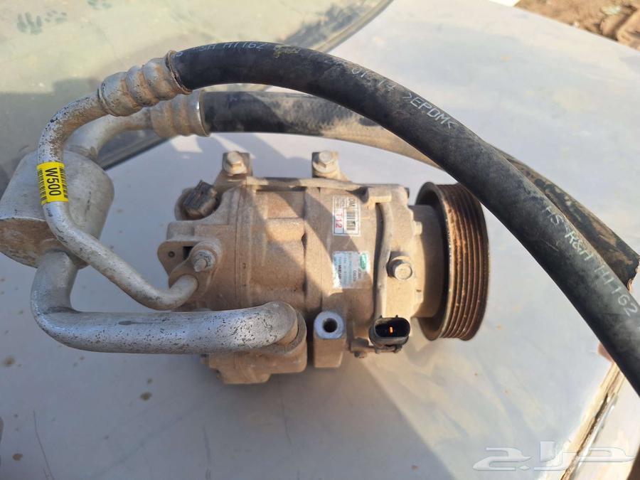 Hyundai Santa Fe 2012 to 2017 Spare Parts Used63925575741185110