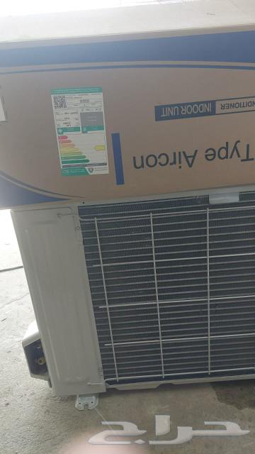 Carrier Split Air Conditioner 24 Capacity, Semi-New63778332551043113