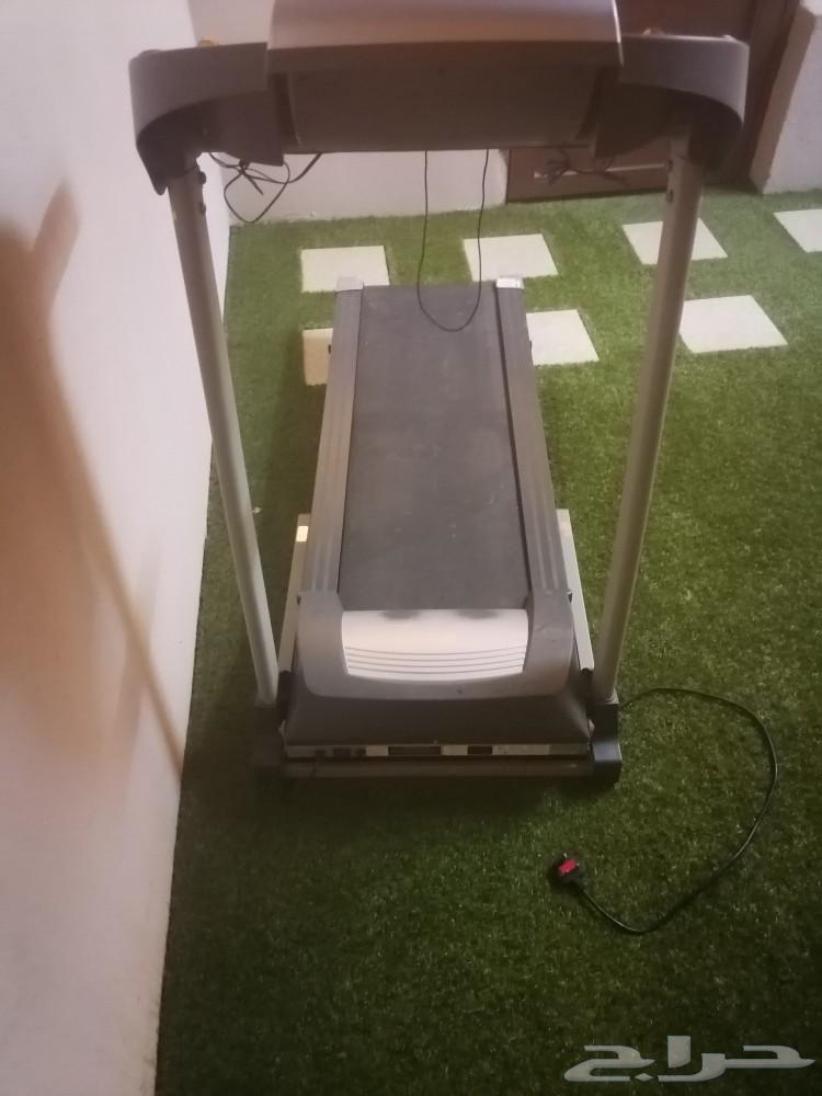 سير رياضي كهربائي بحالة جيدة جدأ63773905994883110