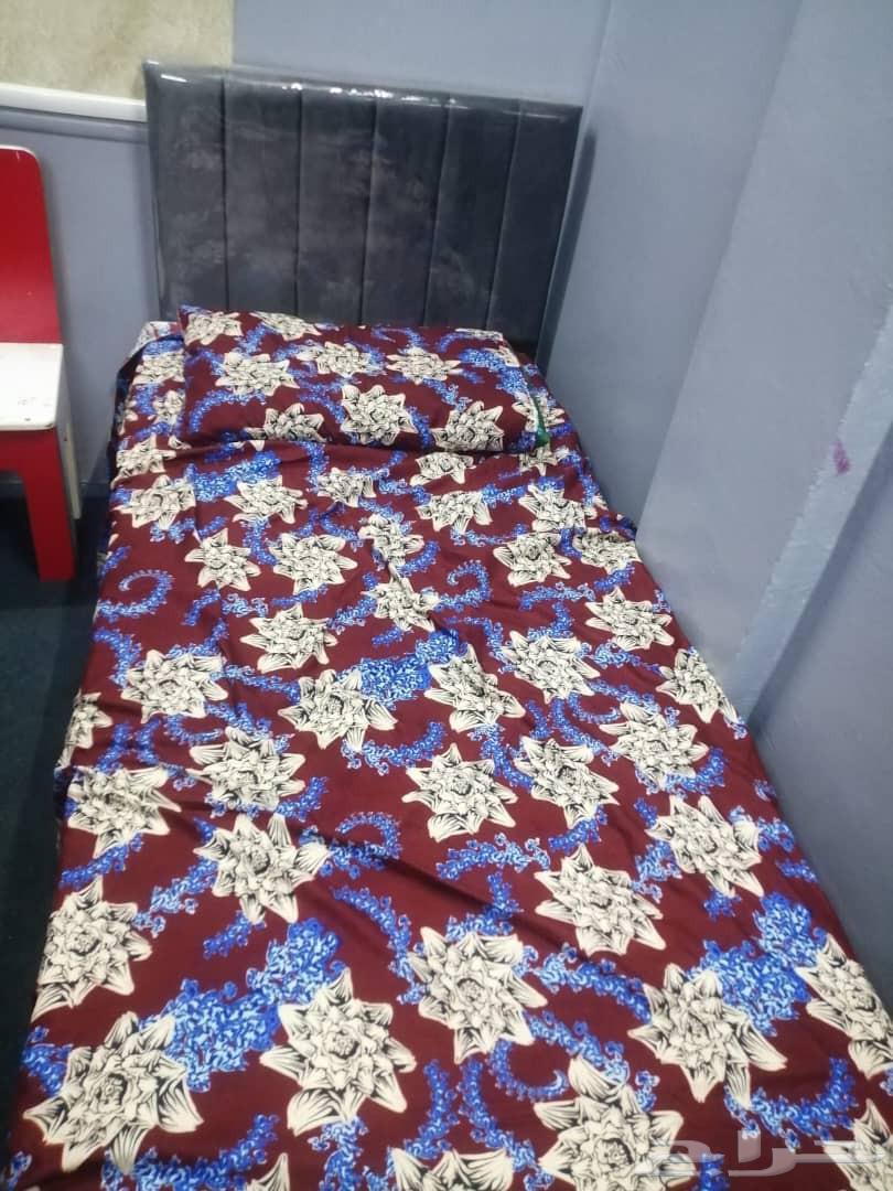 5 beds with mattresses in good condition, price per one with mattress 15063779580538626111