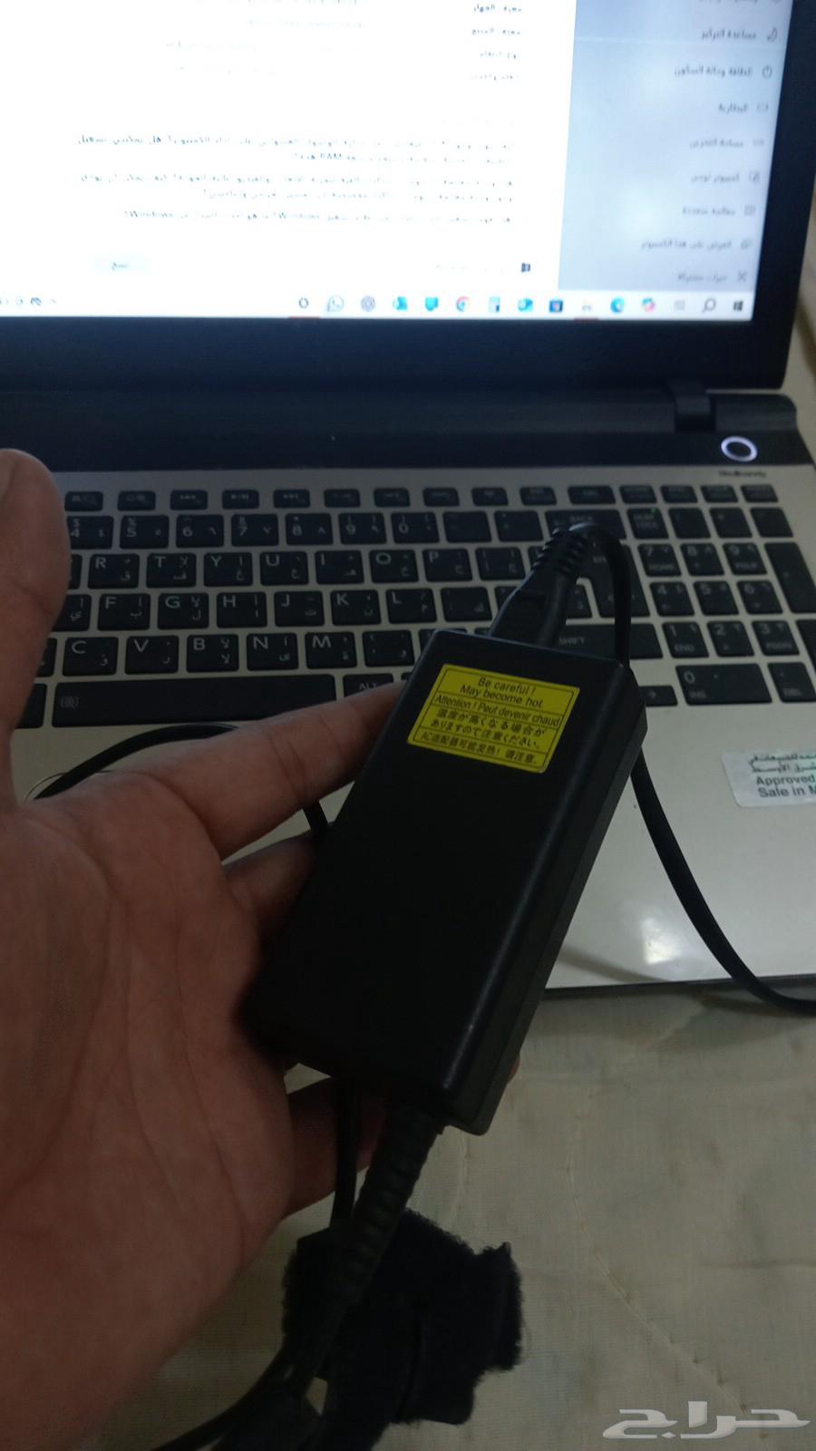 جهاز لاب توب توشيبا 1 تيرا بحاله جيده اللون ذهبي63780668688003111
