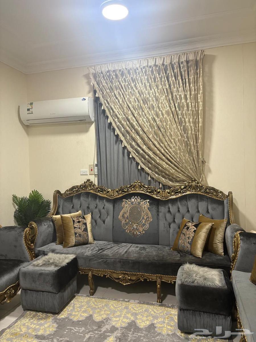 للبيع طقم كنب بحالة ممتازة63780668716547110