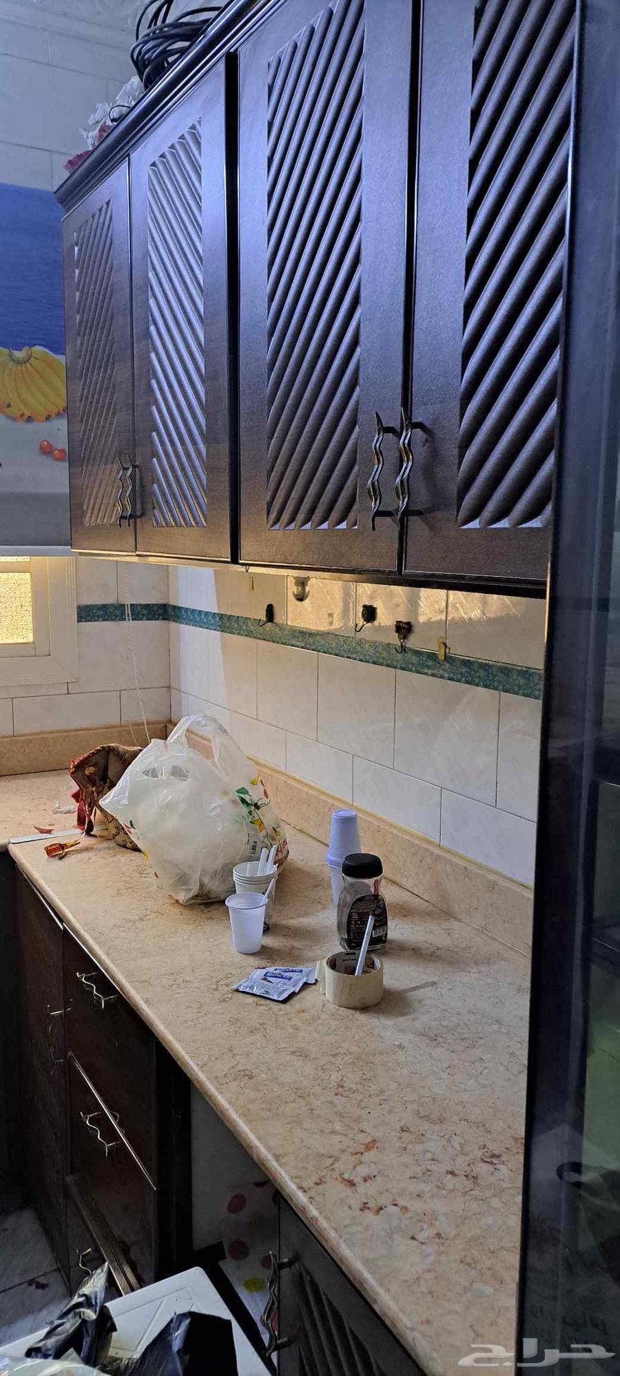 عفش للبيع مطبخ مع غرفة نوم بحالة جيدة63792964618627110