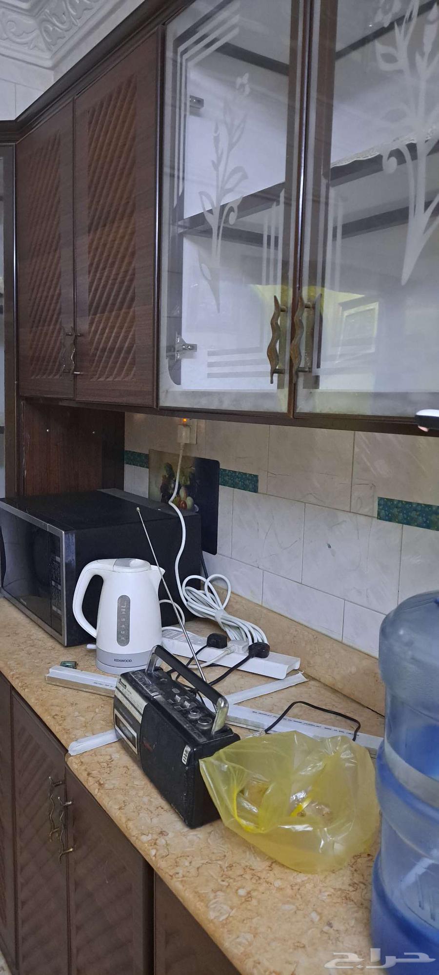 عفش للبيع مطبخ مع غرفة نوم بحالة جيدة63792964618627112