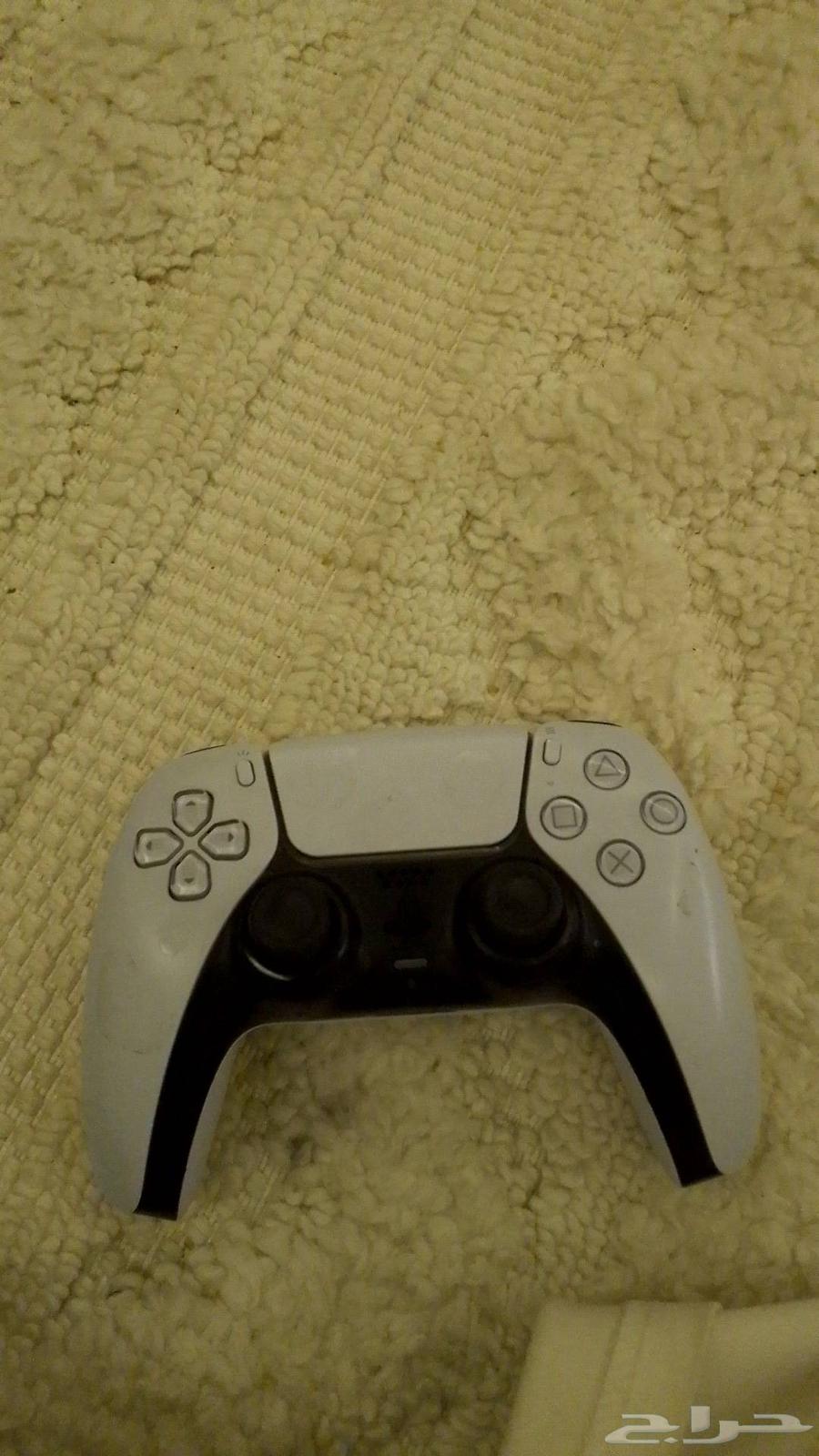 Hello, I have a brand new PlayStation 5 controller, everything works perfectly63793266318081110