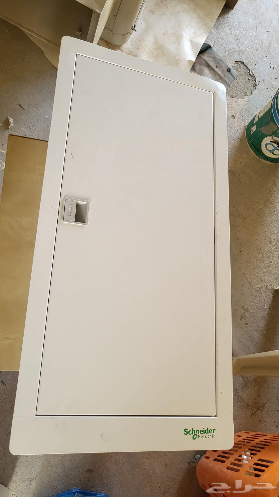 Electrical panels of Schneider and Ultra types, circuit breakers, and control panels63790874195715110