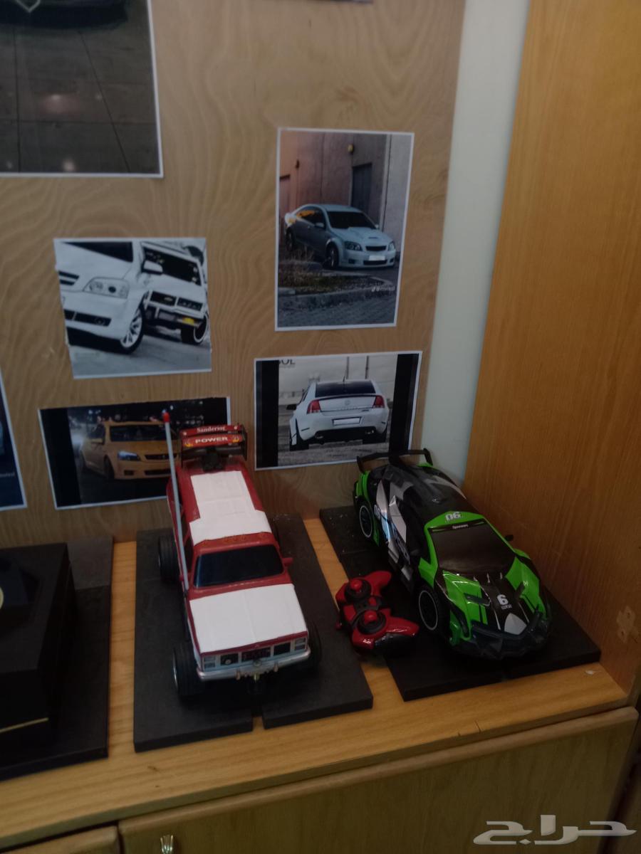 iPhone 6 Plus and regular iPhone 6 and children's car63800487682177114