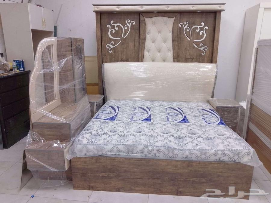 Clean used bedroom, installation and delivery available63789999976833111