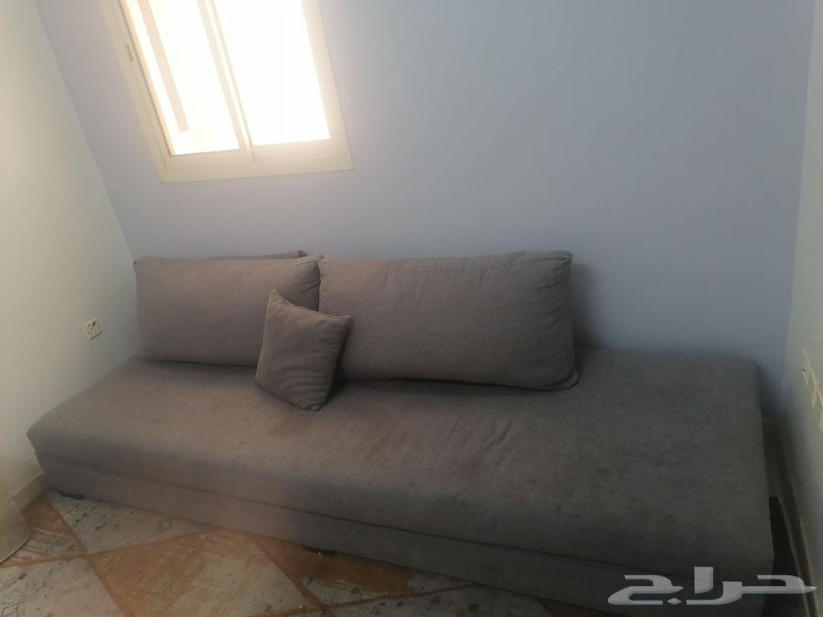 Used sofa with no damage63793463681793110