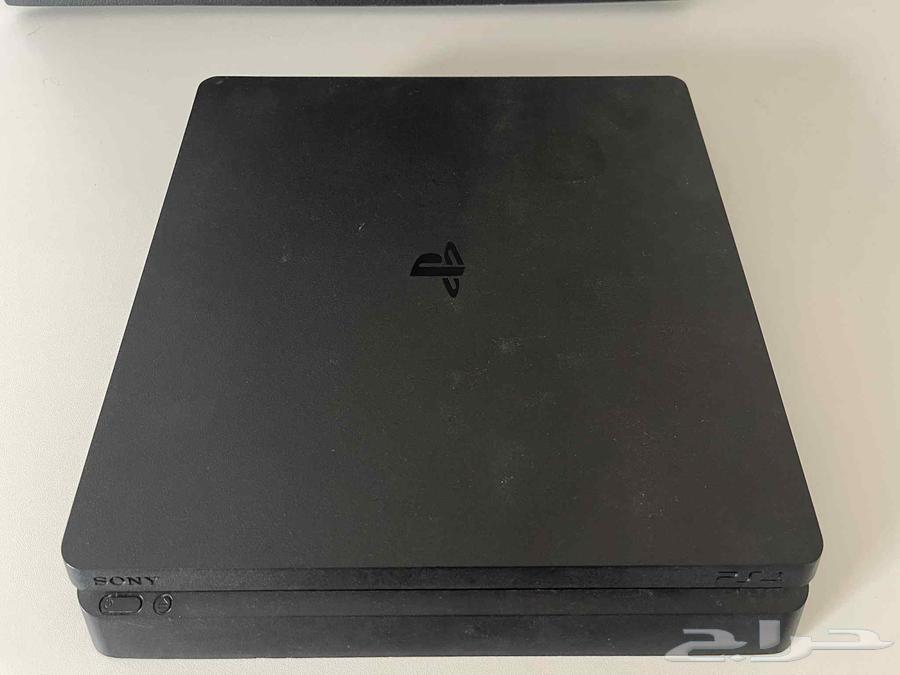Sony PS4 for sale with three games, not tampered with63795405156097110