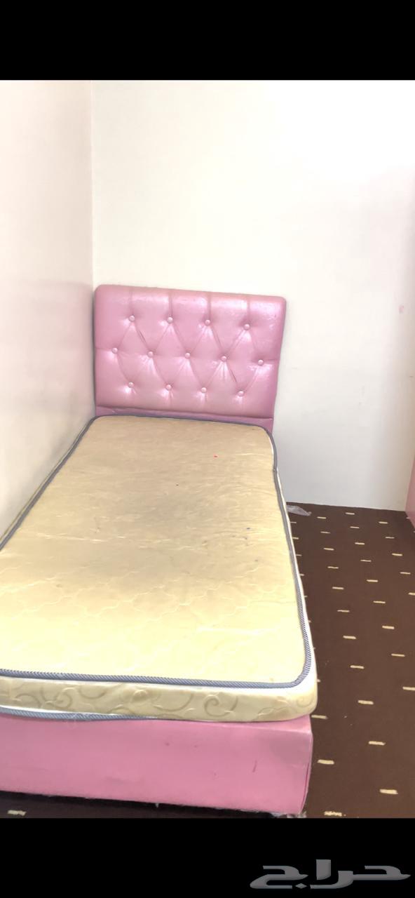 للبيع كنب وسرير63793062099841111