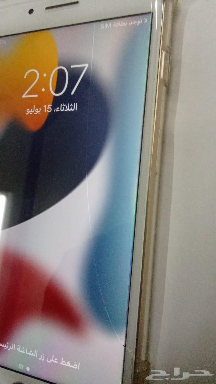 ايفون 7 بلس ذهبي 32 جيجا نظيف عليه حماية اصلي وكفر حماية63788942738561113