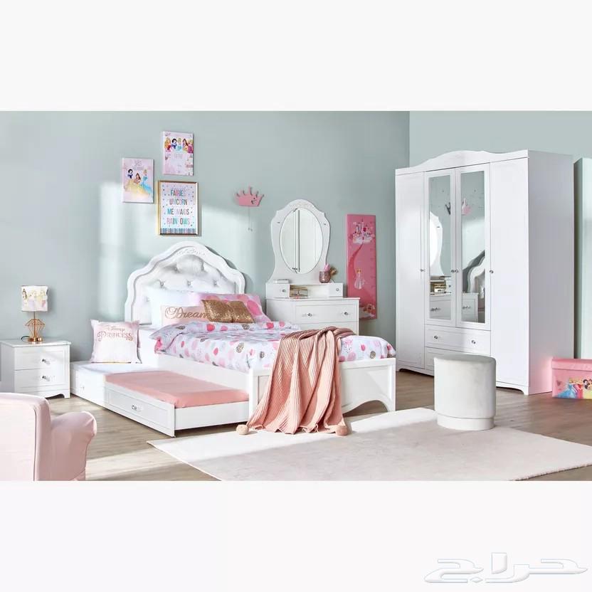Right set of my daughter's room with a new double bed from Home Center63793167786882110