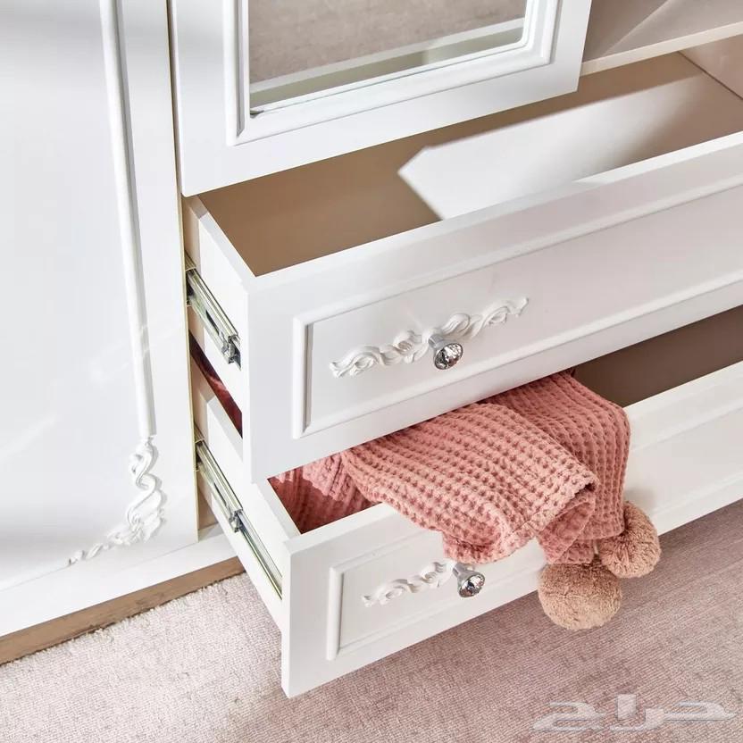 Right set of my daughter's room with a new double bed from Home Center63793167786882114