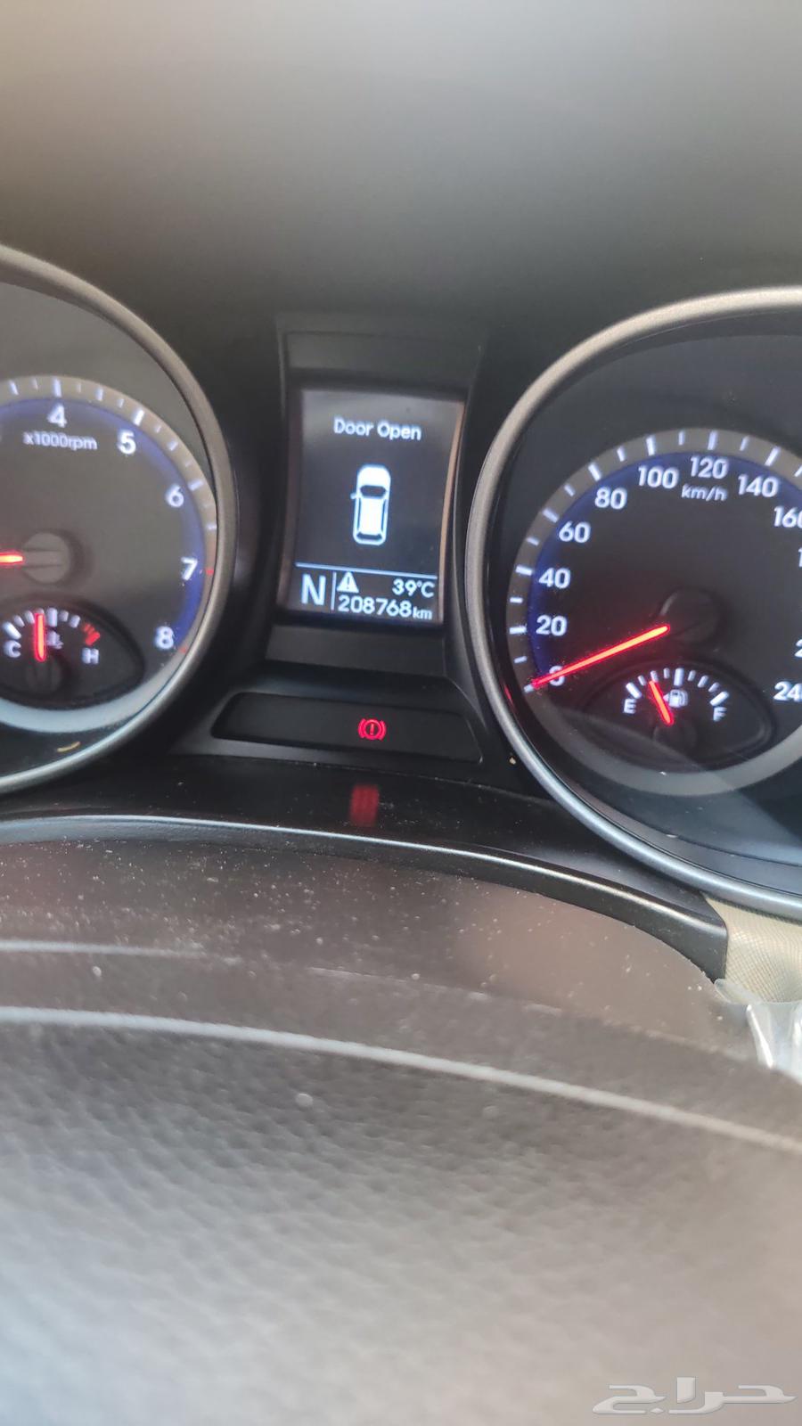 Santafe model 2016. 4 cylinder, full option.63403562720515114