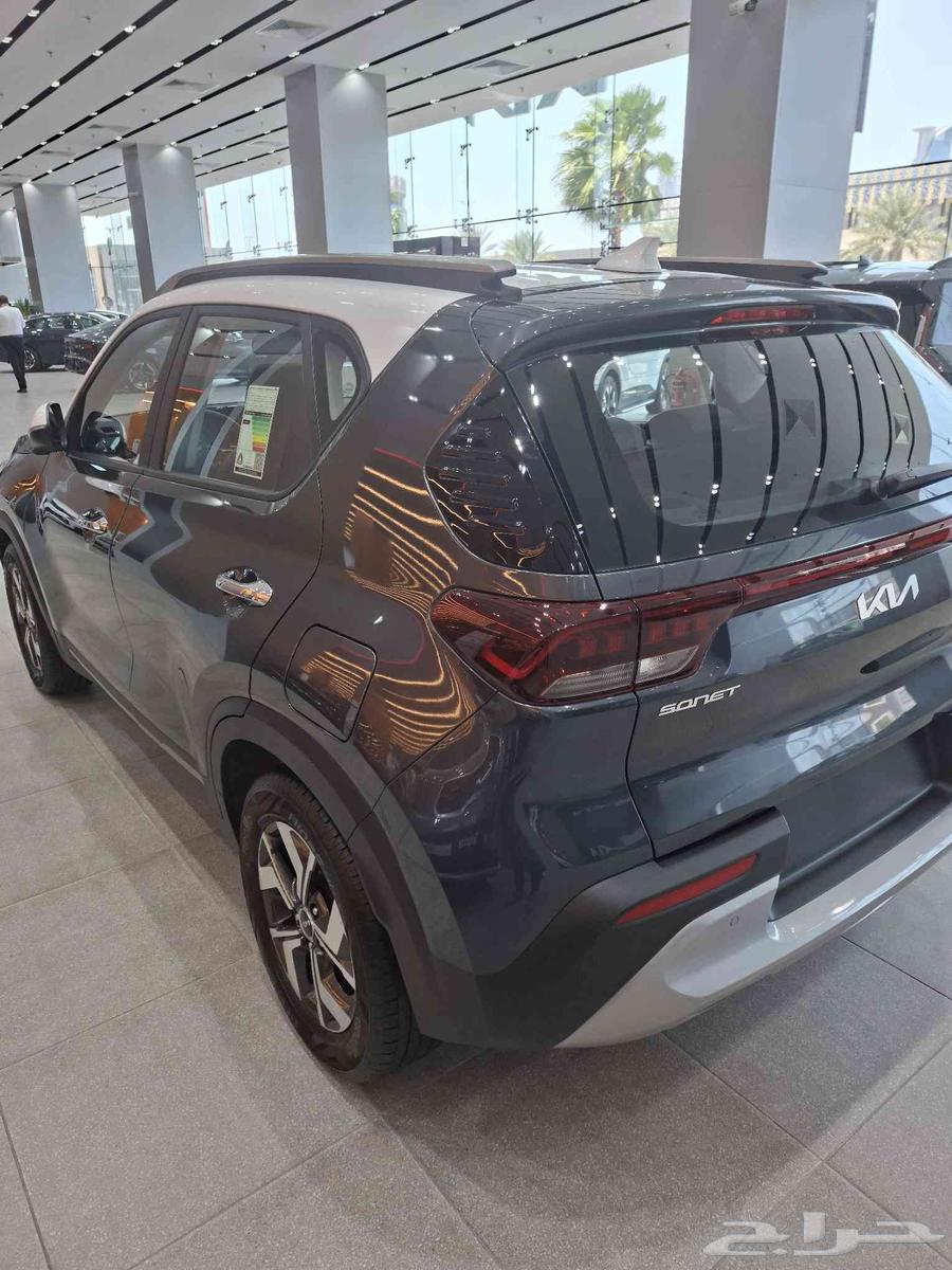 The lowest price in the Kingdom for a 2023 Kia Sonet half option.63400874651137113