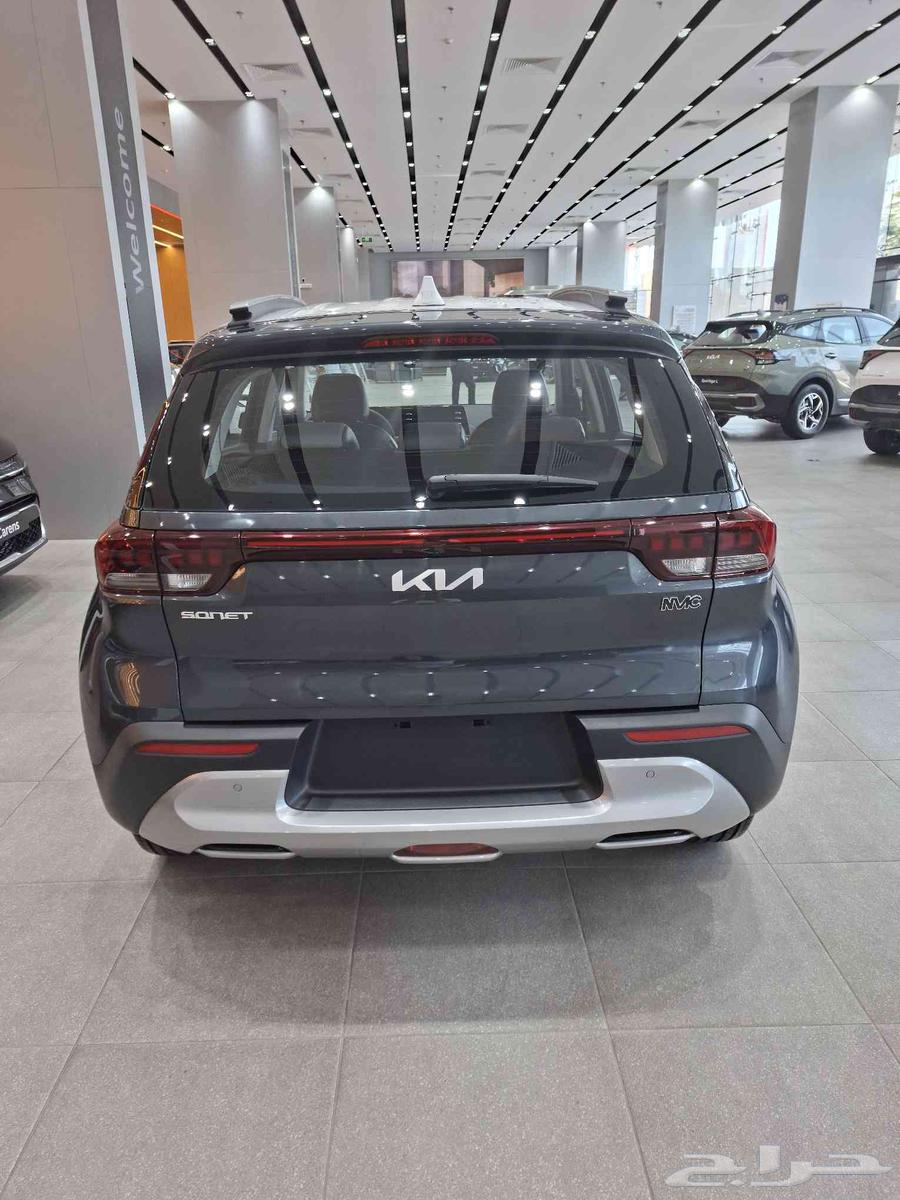 The lowest price in the Kingdom for a 2023 Kia Sonet half option.63400874651137112