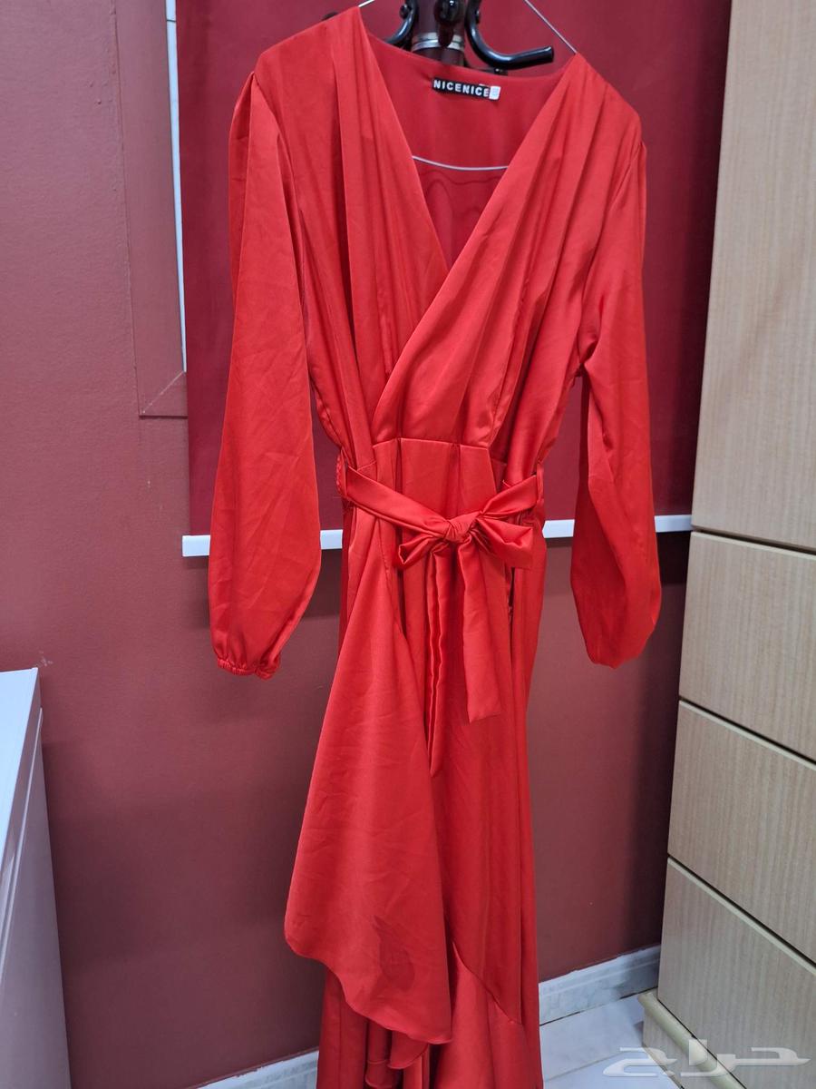 Red silk dress63394647586433116
