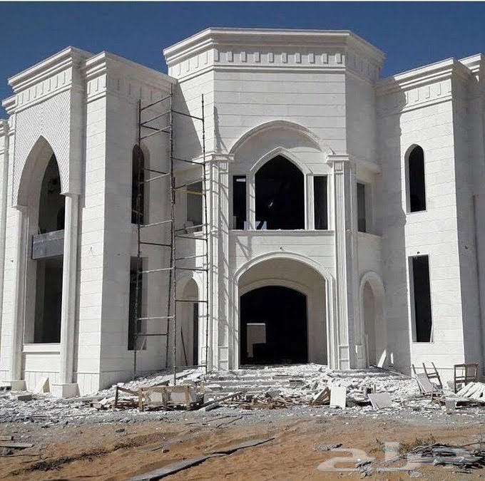 Colorful plaster as a substitute for natural stone63382167789185112